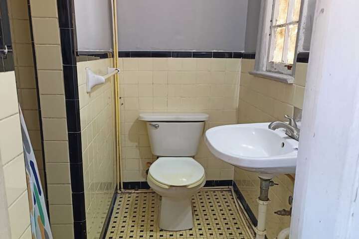 Room 20 of 29