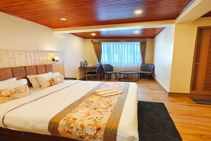 Room 19 of 28