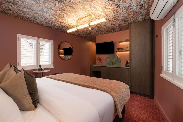 Room 21 of 125