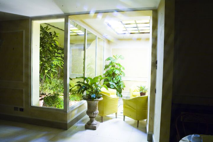 Guest Lobby