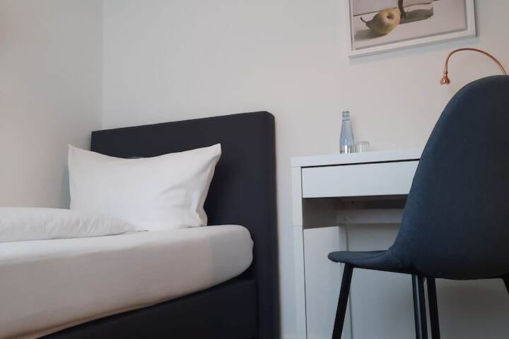 Room 12 of 31
