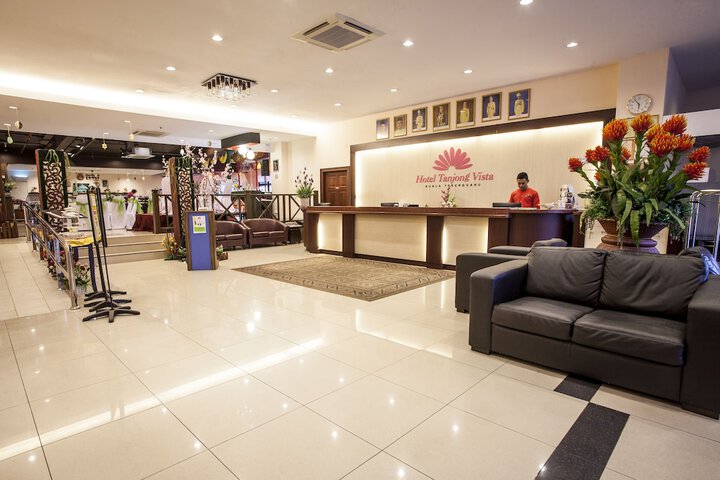 Entrance & Lobby