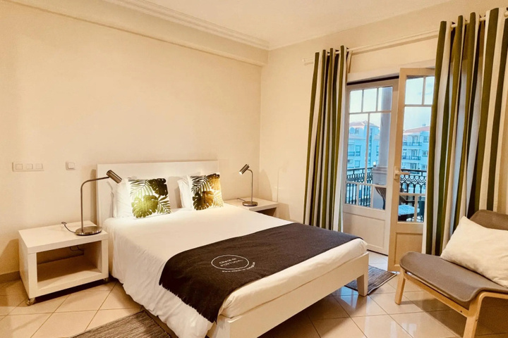Room 5 of 19