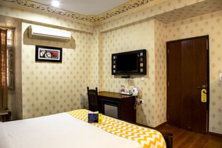 Room 15 of 26