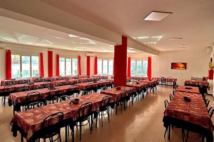 Food court