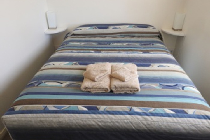 Room 226 of 372