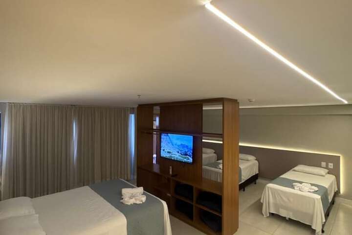 Room 9 of 25