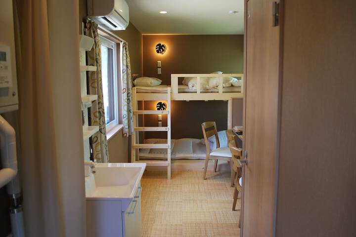 Room 25 of 101