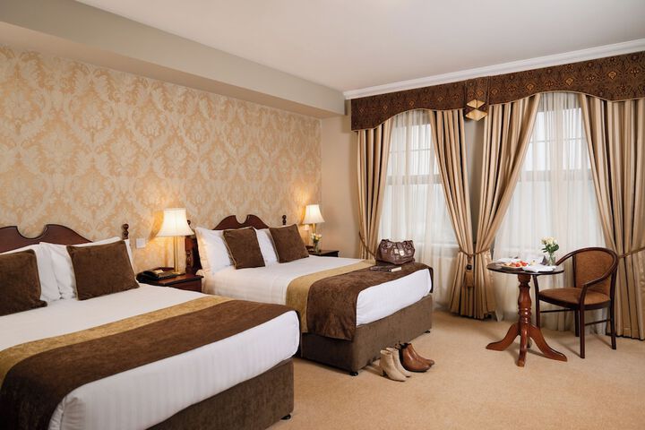 Room 10 of 41