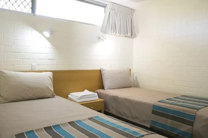 Room 2 of 6