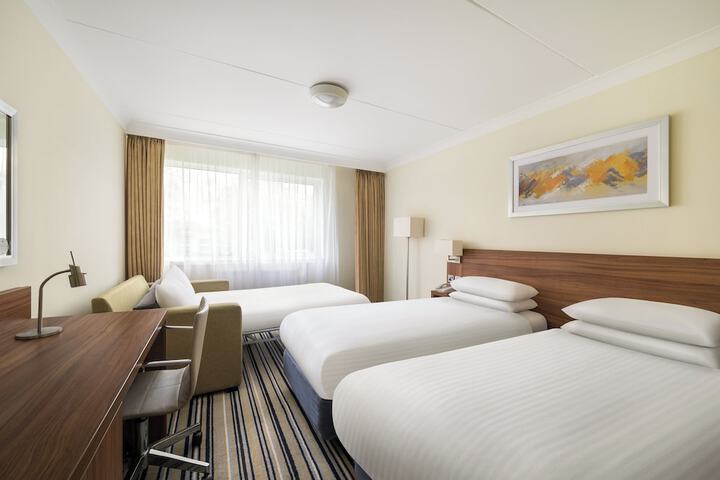 Room 34 of 101