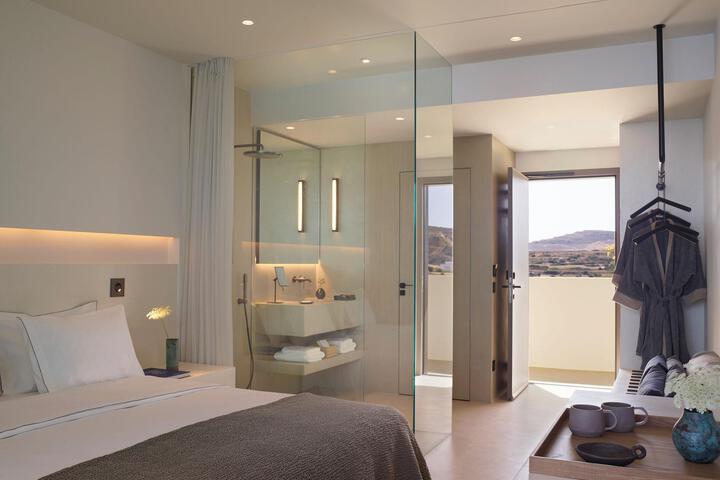 Room 44 of 84