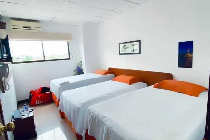 Room 2 of 19