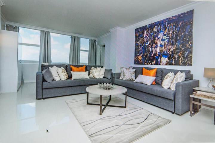 Room 105 of 157