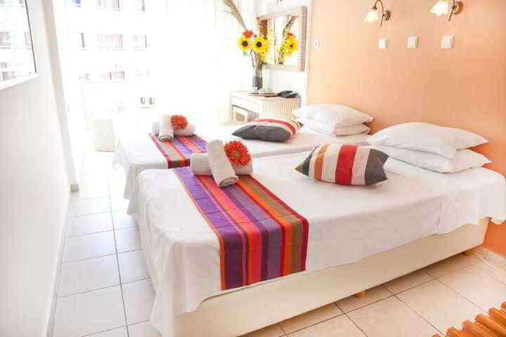 Room 3 of 6