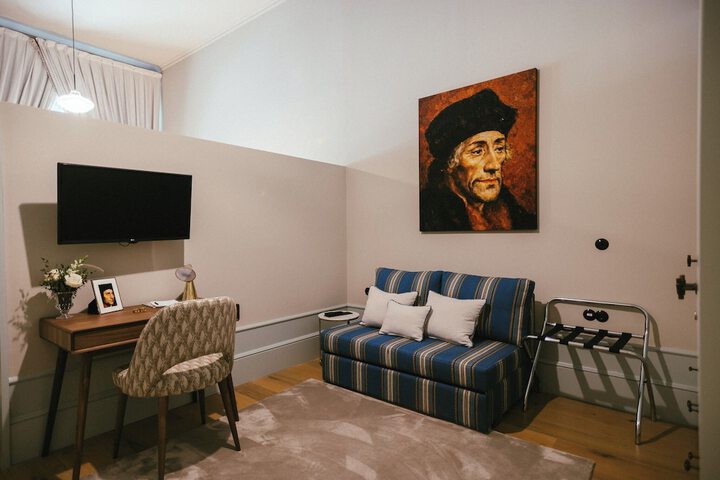 Room 92 of 147