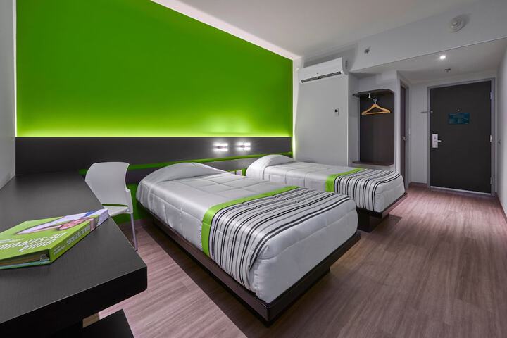 Room 11 of 46