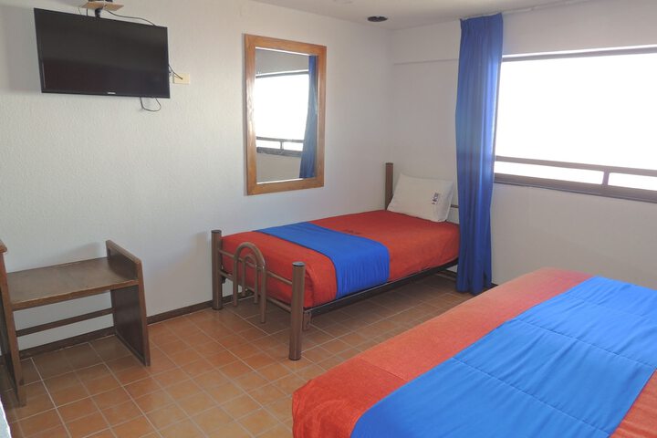 Room 7 of 49