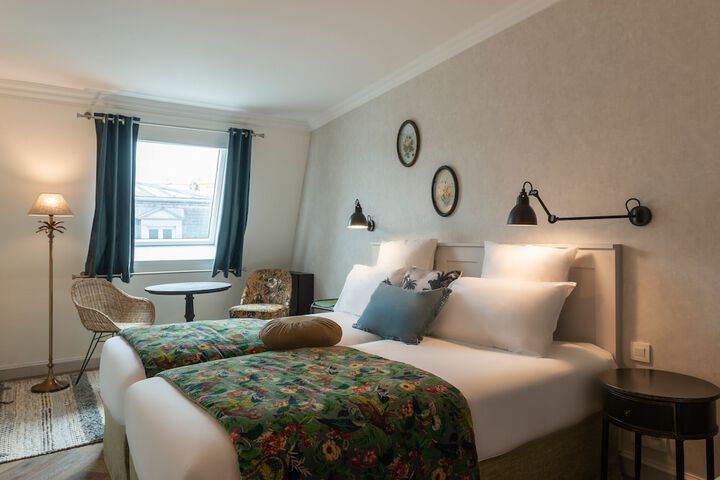 Room 15 of 35