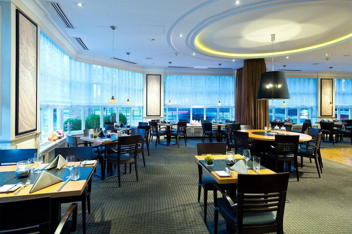 Dining 82 of 116