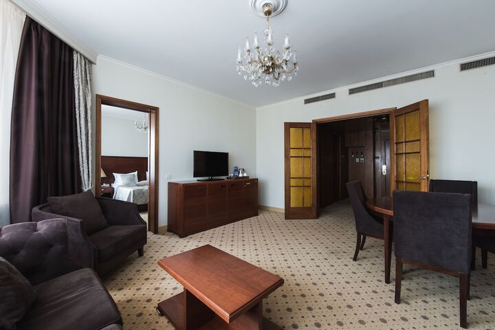 Room 35 of 113