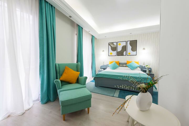 Room 37 of 65