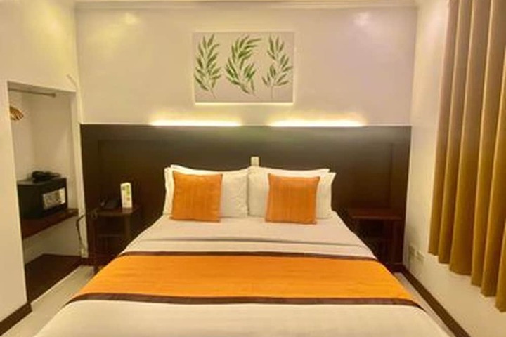 Room 22 of 34
