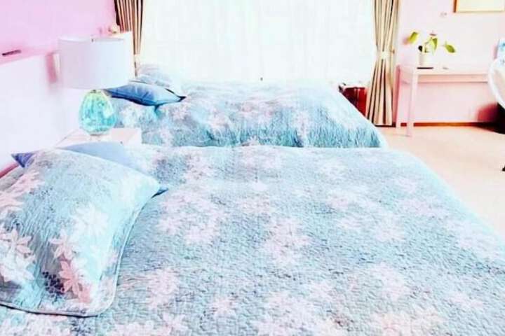Room 4 of 38