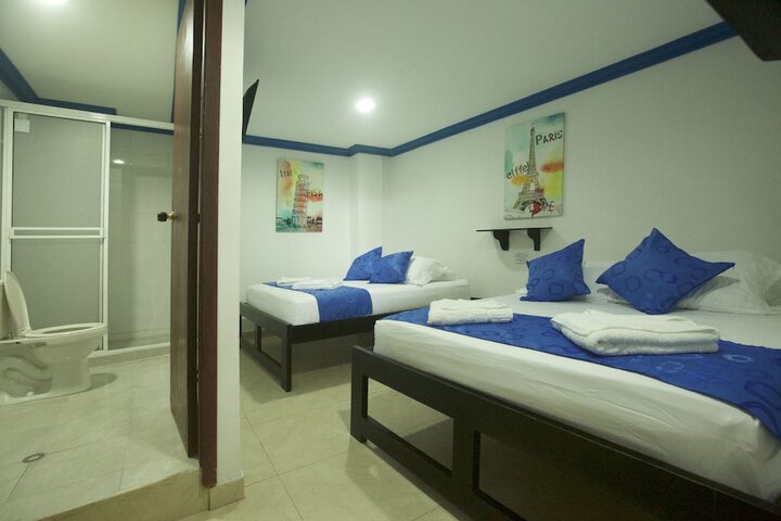Room 3 of 9