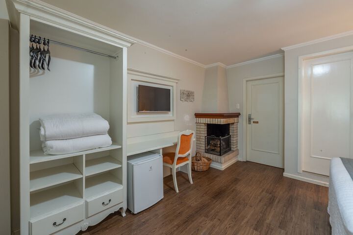Room 45 of 123
