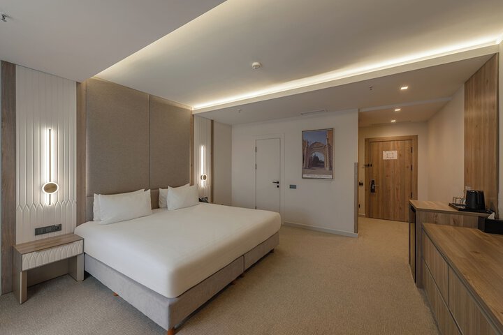 Room 14 of 43