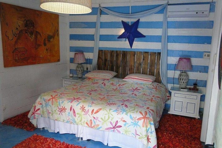 Room 4 of 38