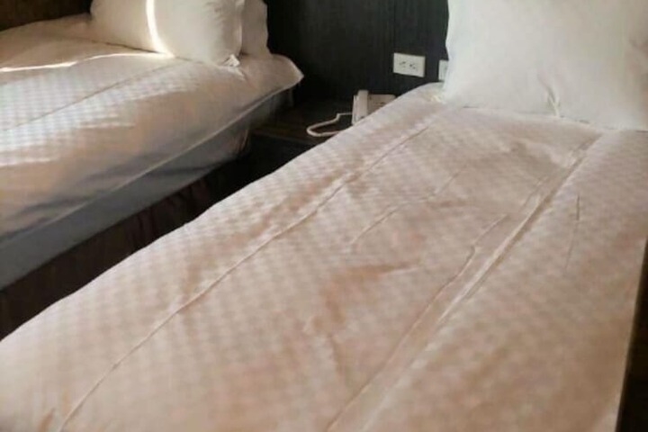 Room 6 of 21