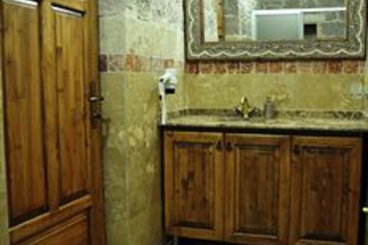 Room 2 of 21