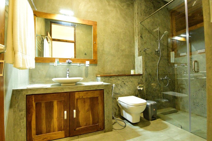 Room 20 of 63