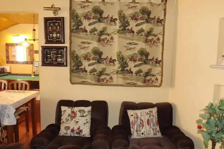 Room 16 of 30