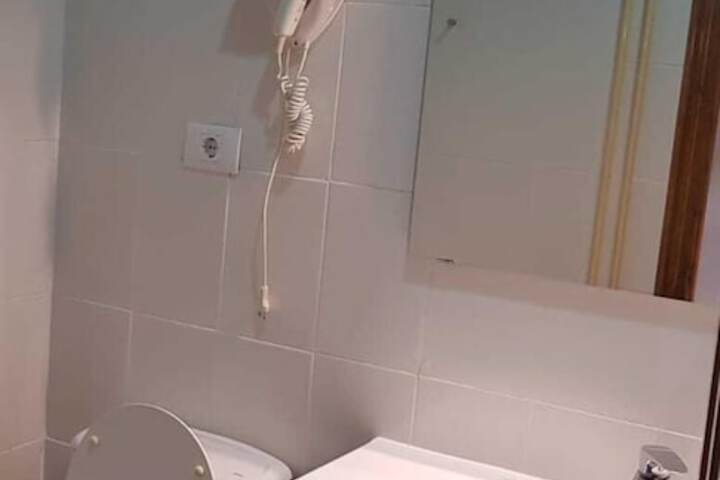 Room 5 of 7