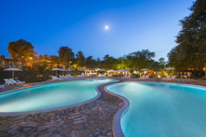 Pool 18 of 30