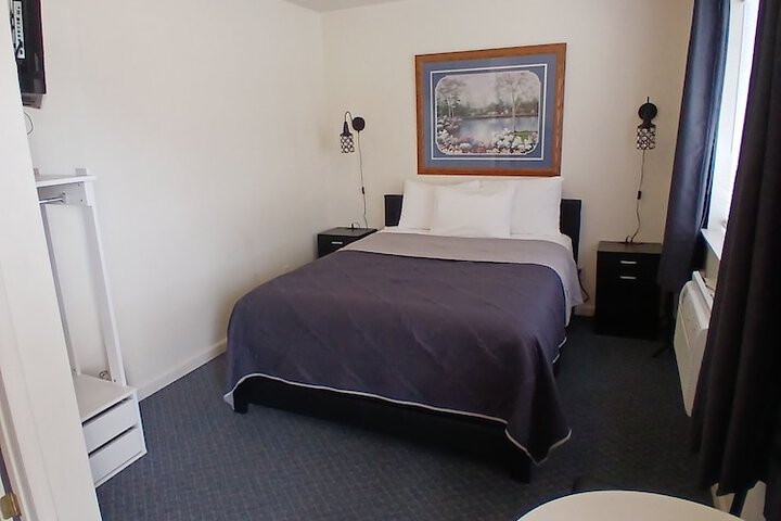 Room 15 of 35