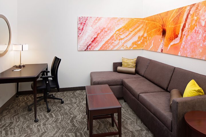 Room 10 of 25