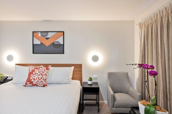 Room 10 of 117