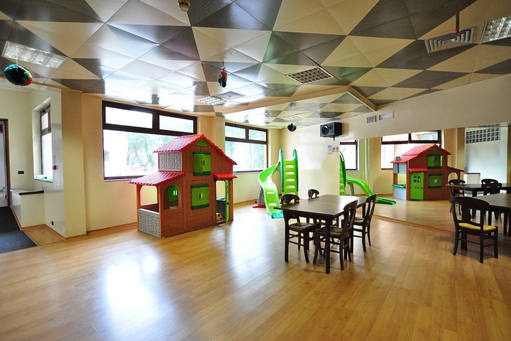 Children's play area - indoor