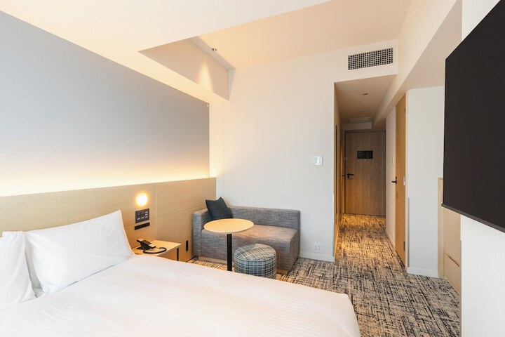 Room 5 of 53