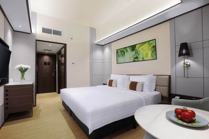 Room 16 of 50