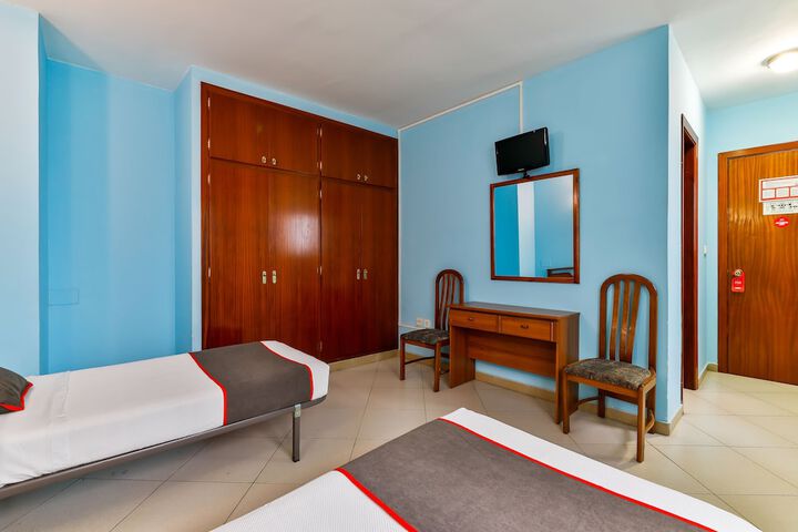 Room 9 of 31