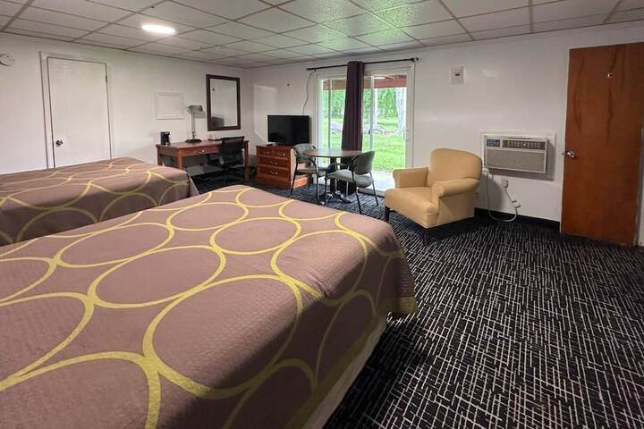 Room 14 of 40