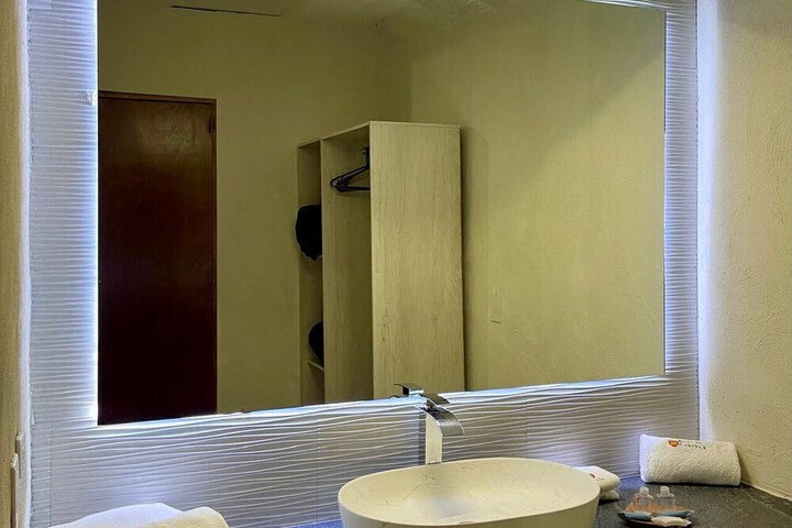 Room 20 of 36