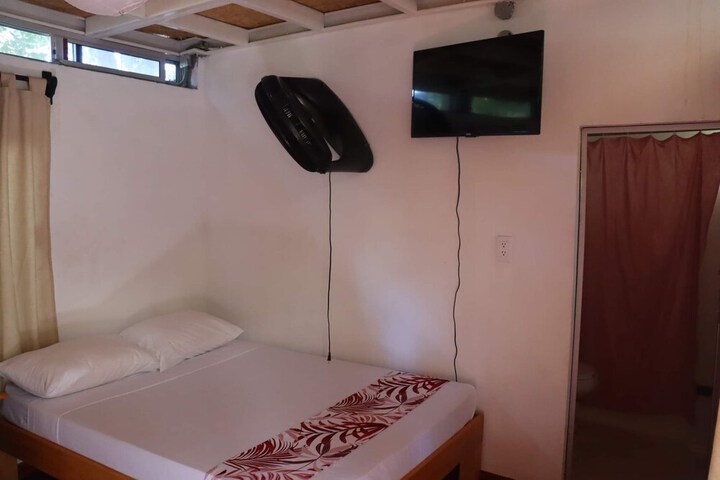 Room 5 of 20