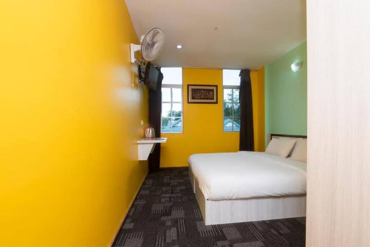Room 2 of 19