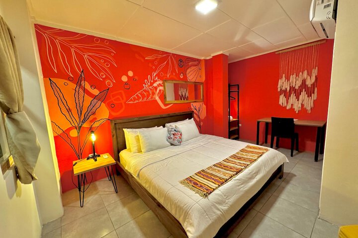 Room 6 of 53